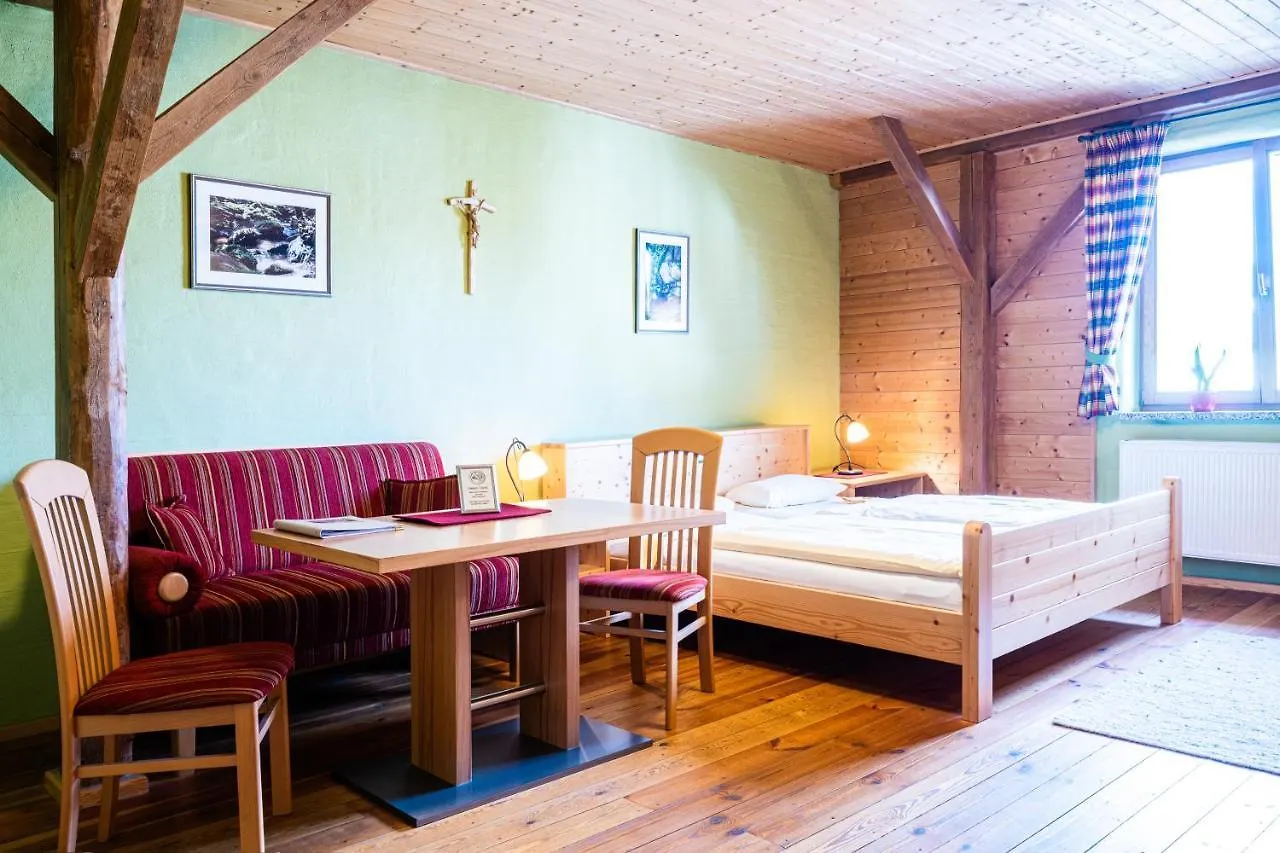 Gasthof Weisser Schwan Windischeschenbach Inn